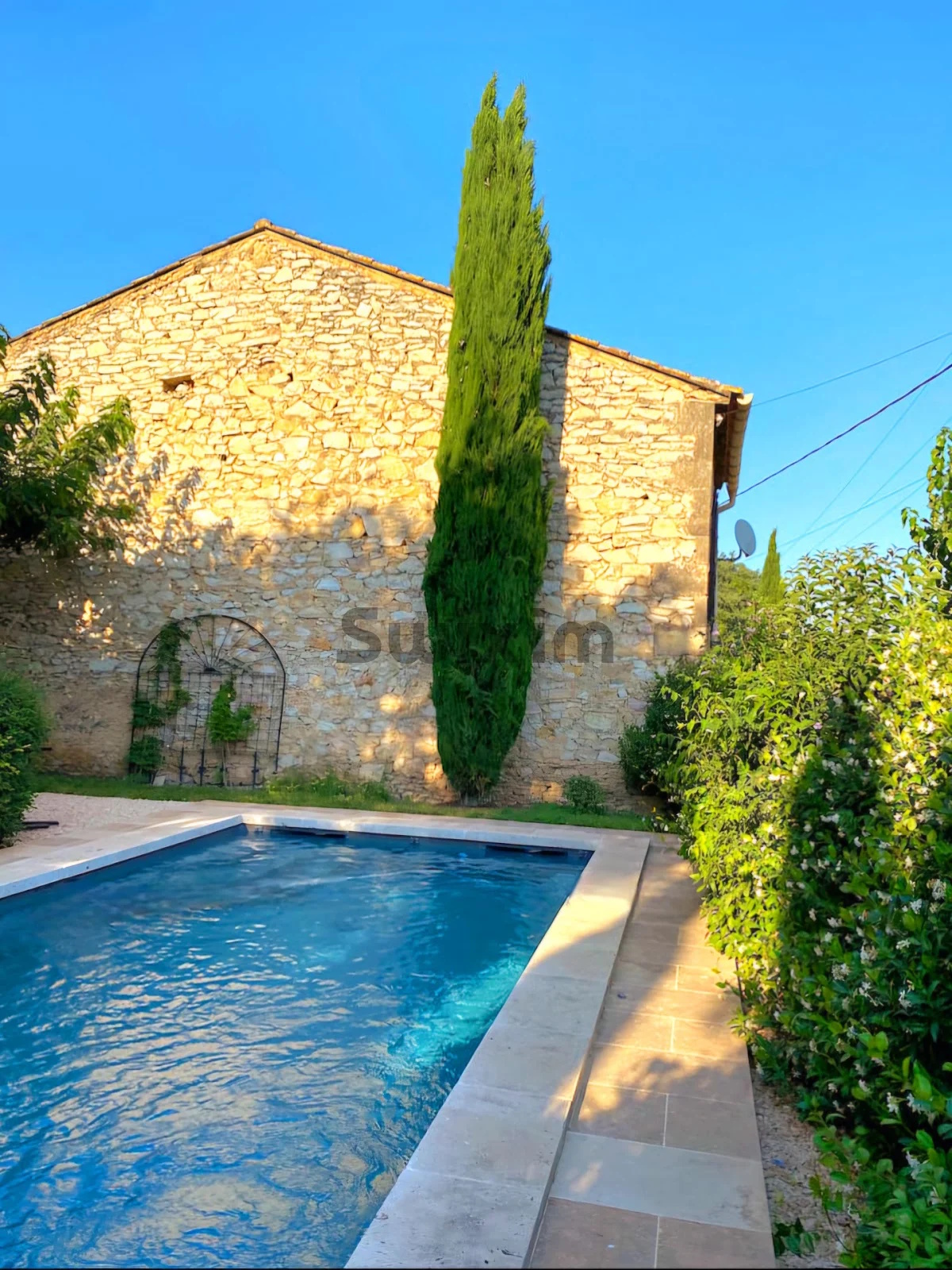 Le jardin du Relais des Cyprès