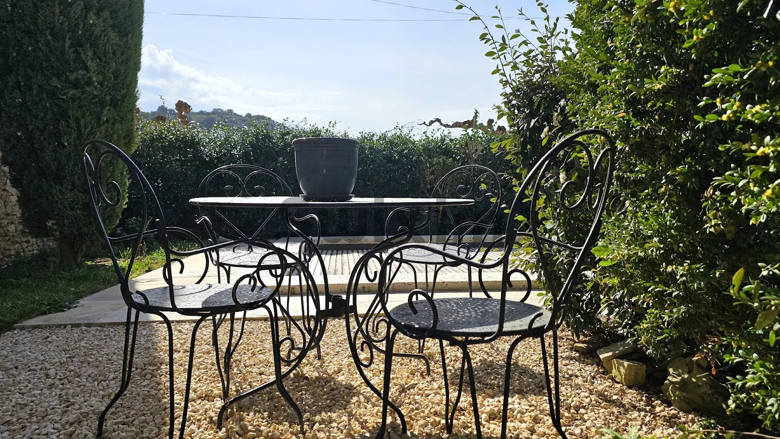 L'Ensemble de la propriété — Le Relais des Cyprès de Provence